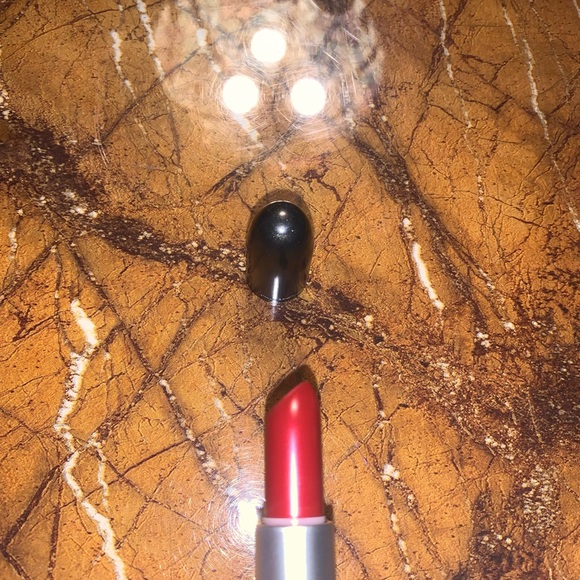 MAC Lipstick - Picture 3 of 6
